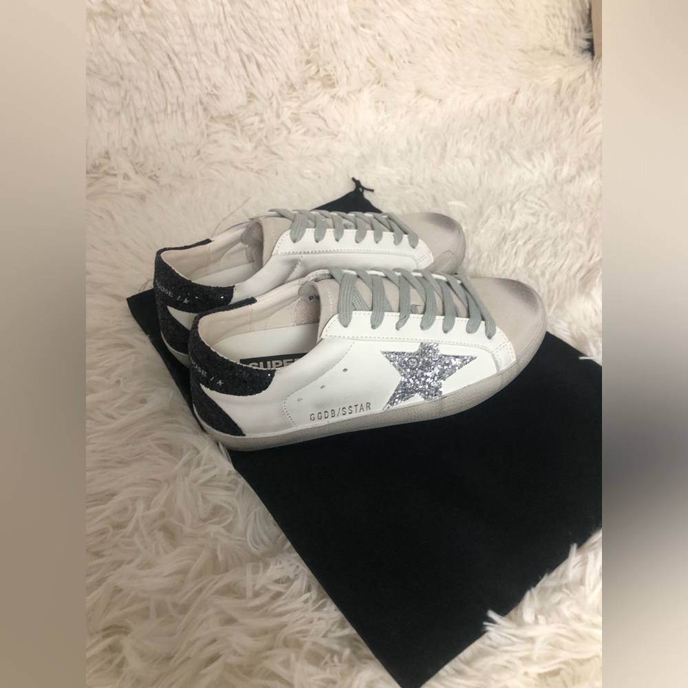 Golden Goose Women's Sneakers - Picture 2 of 7
